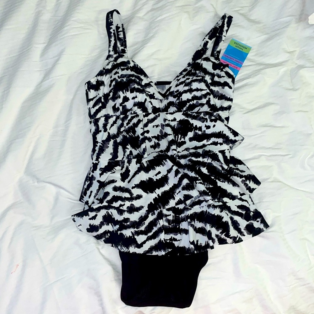 🆕 Swim Solutions Black/White One Piece 8